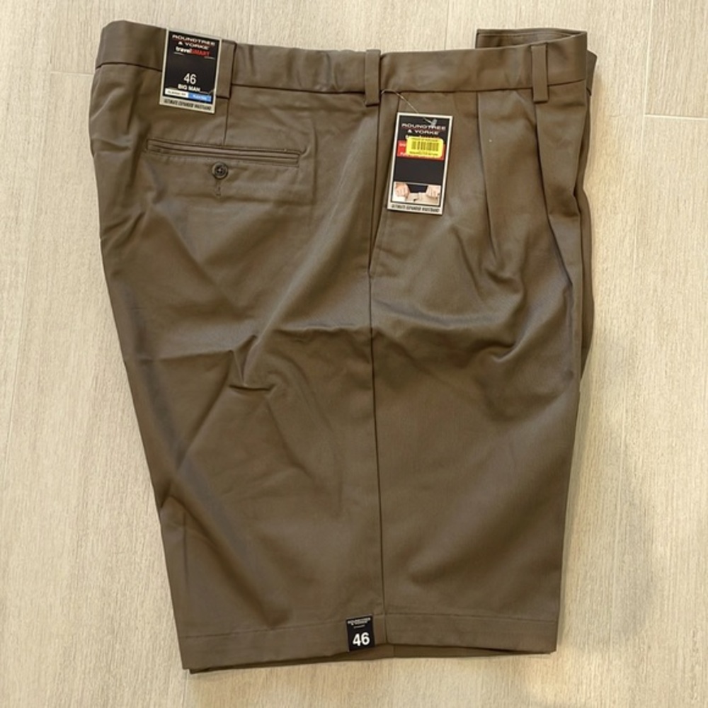 Roundtree & York Big Man’s Taupe Pleated Chino Shorts Size 46 NEW